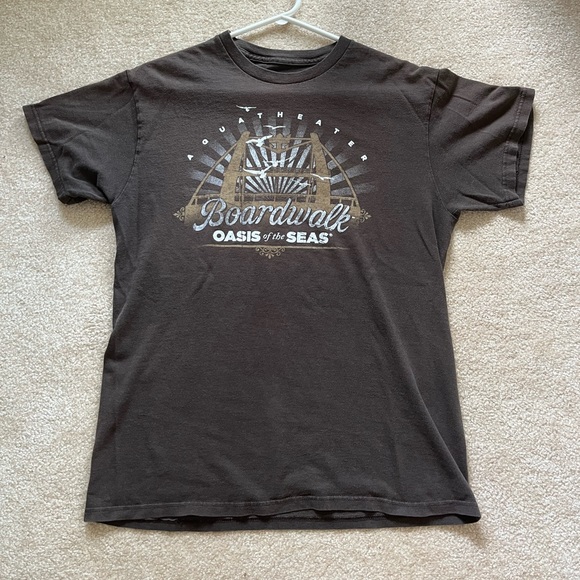 🛳Royal Caribbean t-shirt: - Picture 5 of 7